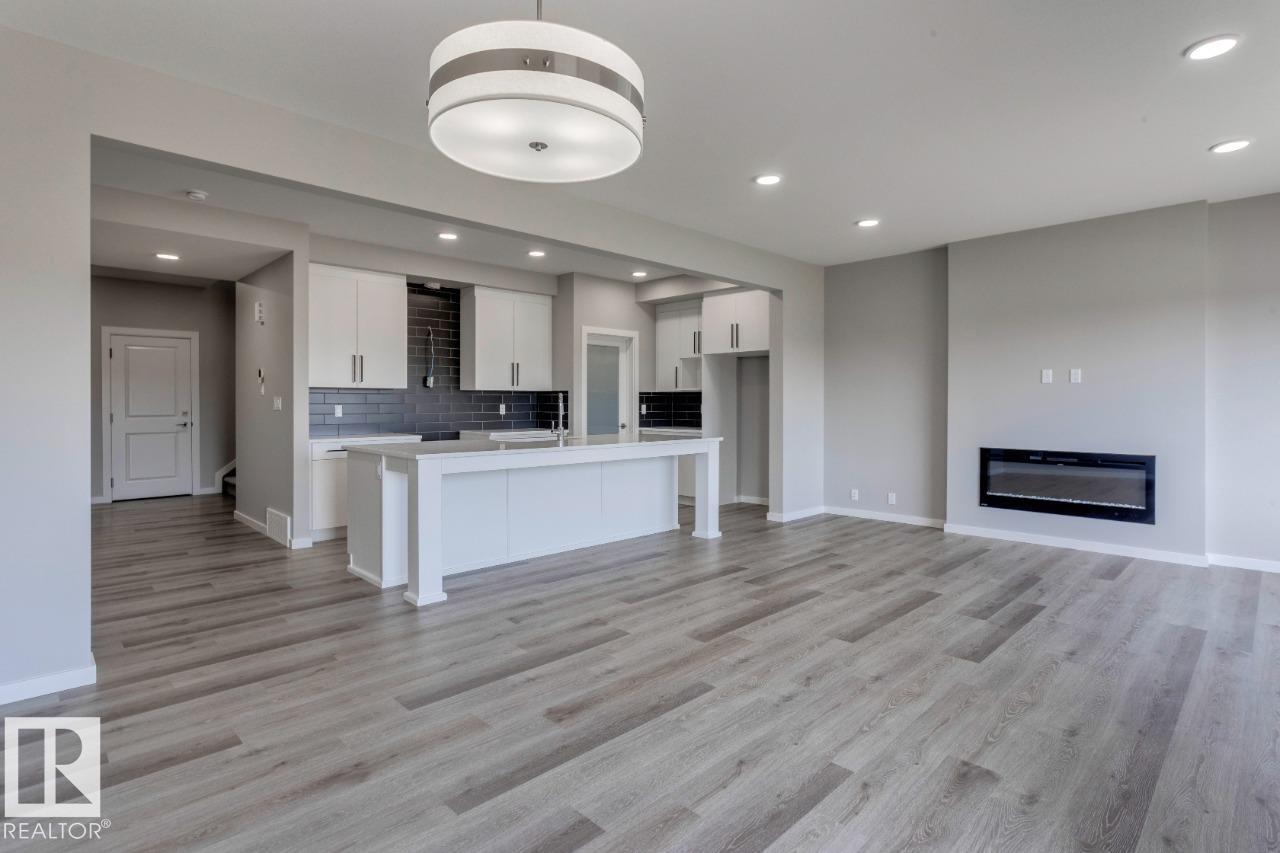 Photo 20 of 2369 Egret Wy Nw, Edmonton AB