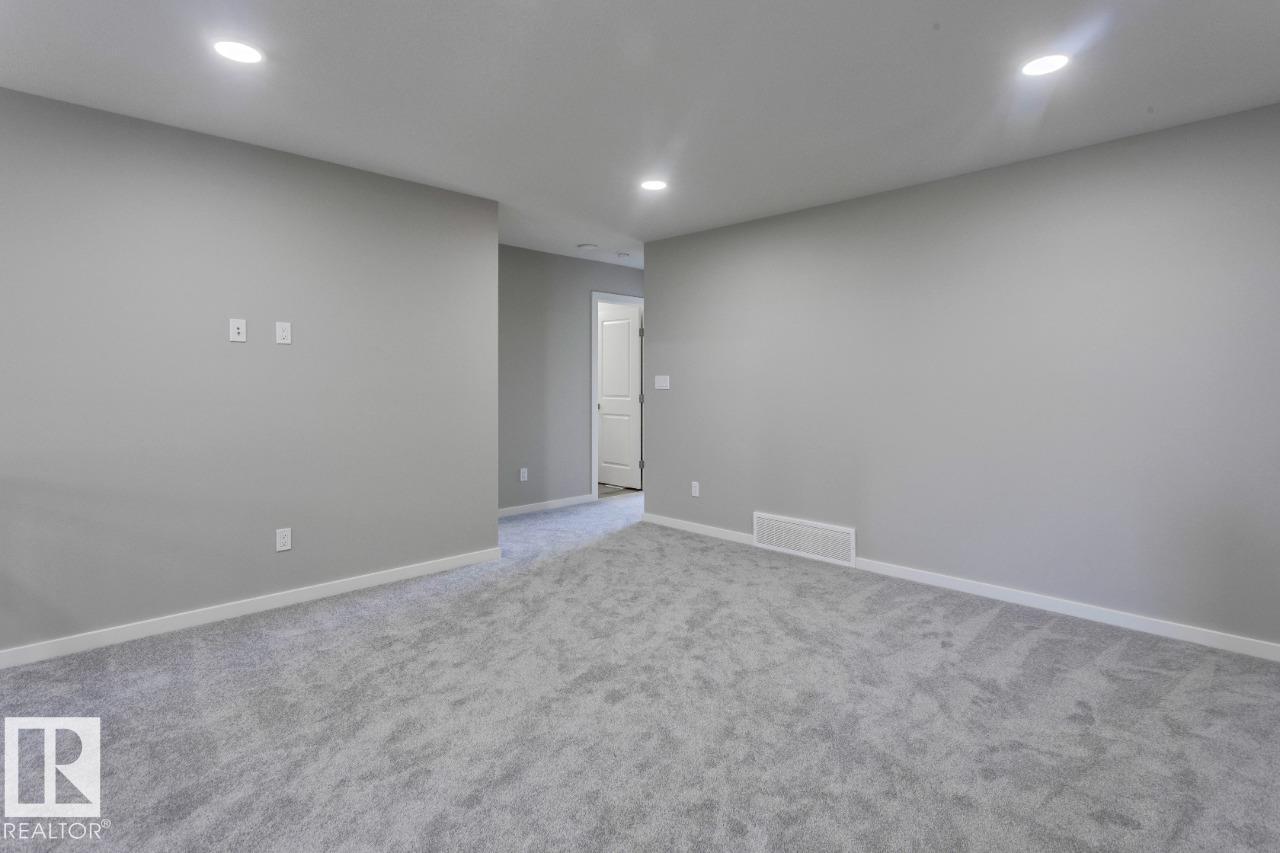 Photo 28 of 2369 Egret Wy Nw, Edmonton AB