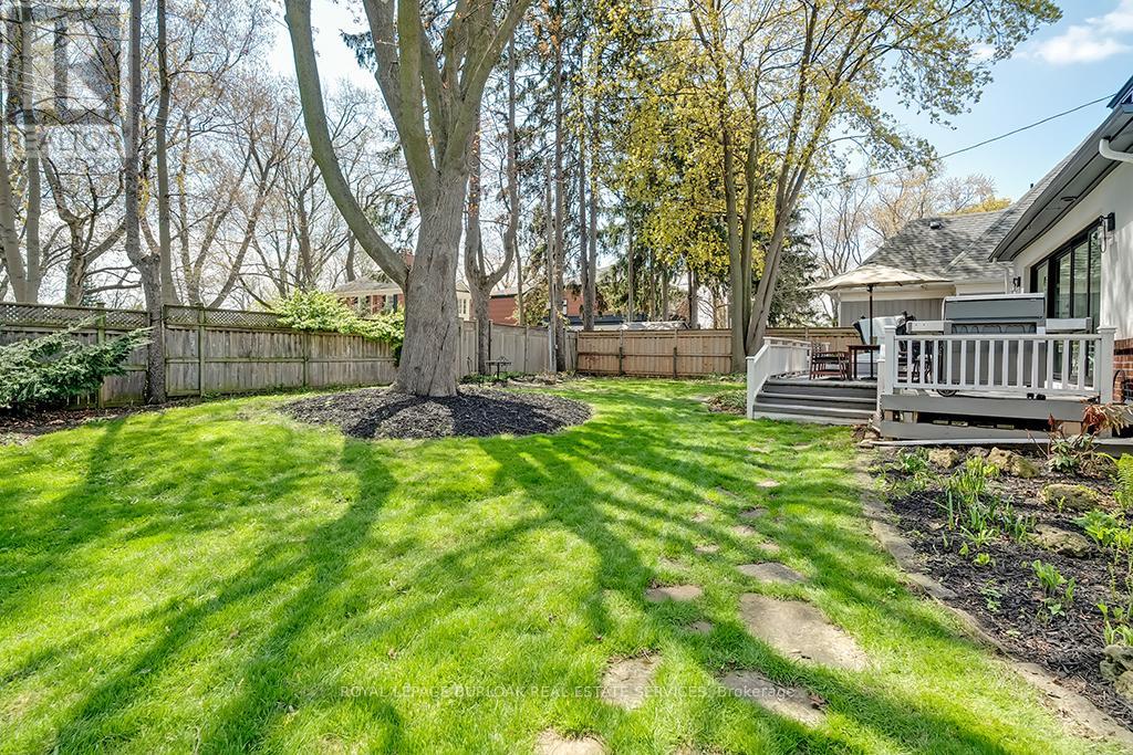 Photo 36 of 1060 Mohawk Road, Burlington ON