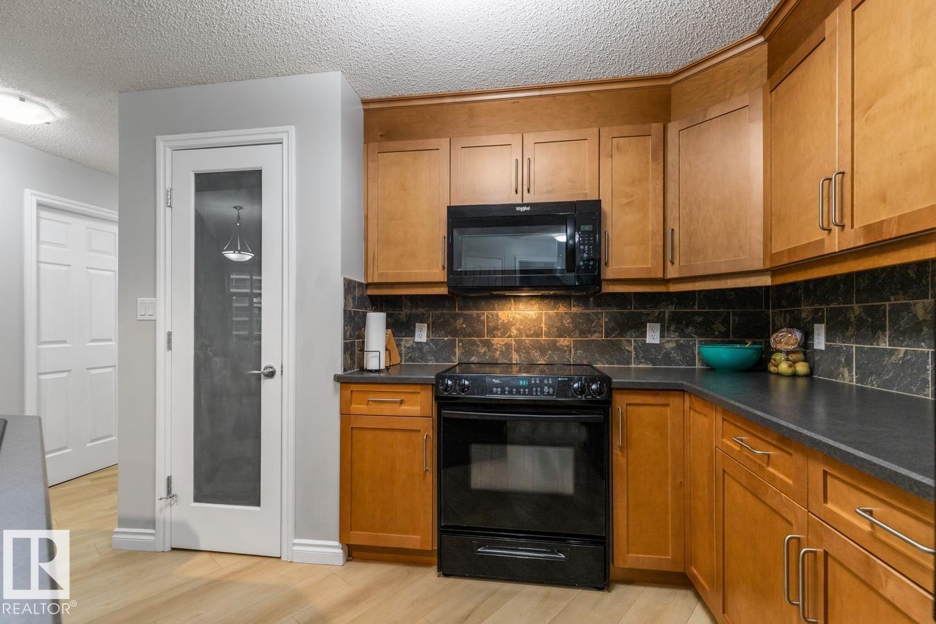 Photo 6 of 402 9020 Jasper Av Nw, Edmonton AB