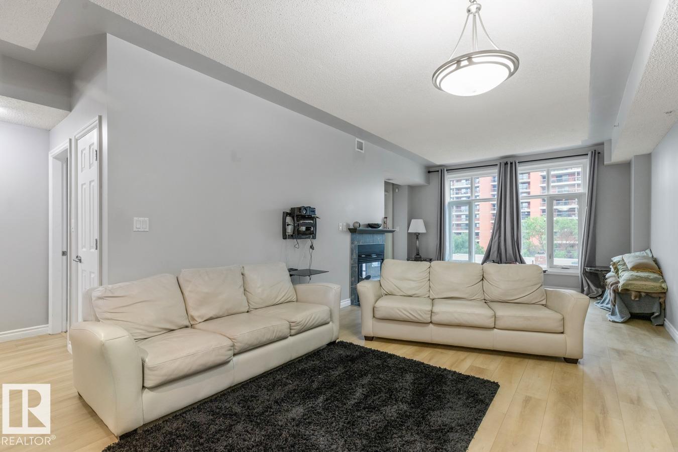 Photo 8 of 402 9020 Jasper Av Nw, Edmonton AB