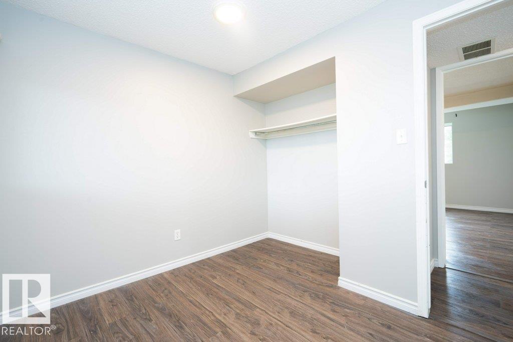 Photo 16 of 502 Lee Ridge Rd Nw, Edmonton AB