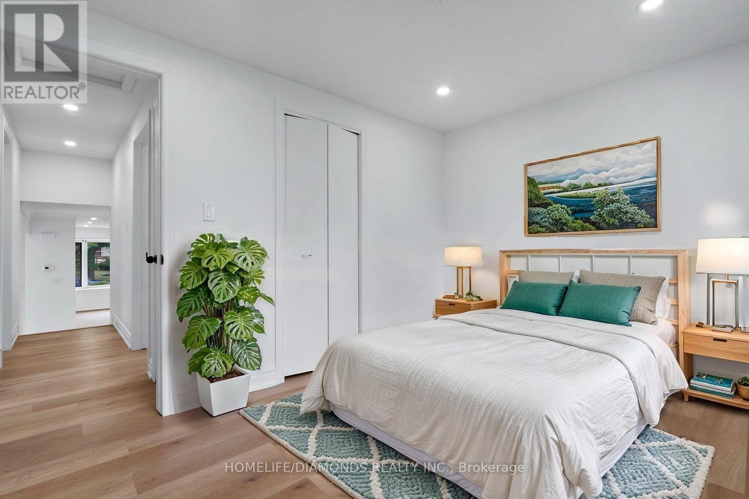 Photo 27 of 8 Huntley Crescent, St Catharines ON