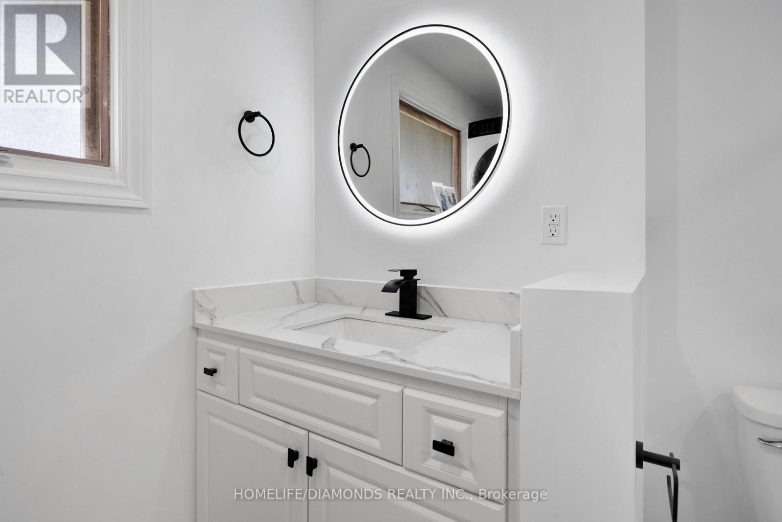 Photo 29 of 8 Huntley Crescent, St Catharines ON