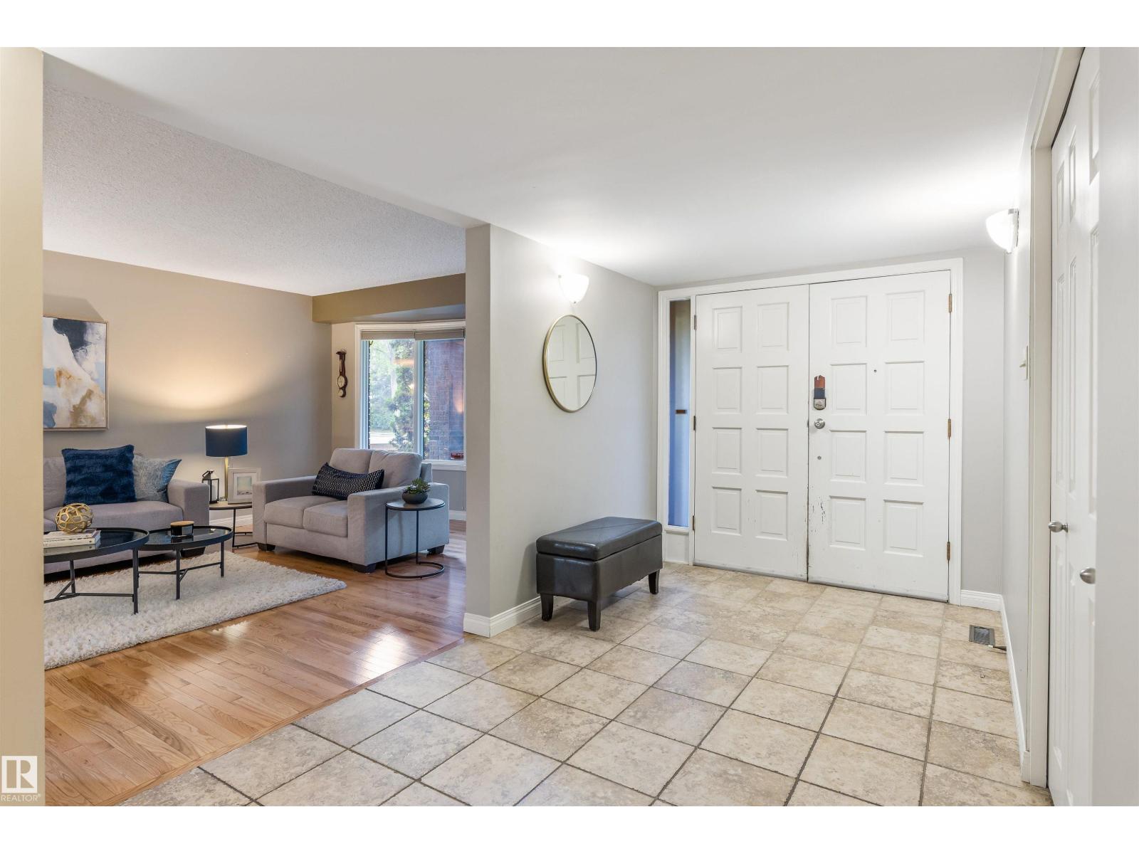 Photo 4 of 81 Langholm Dr, St Albert AB