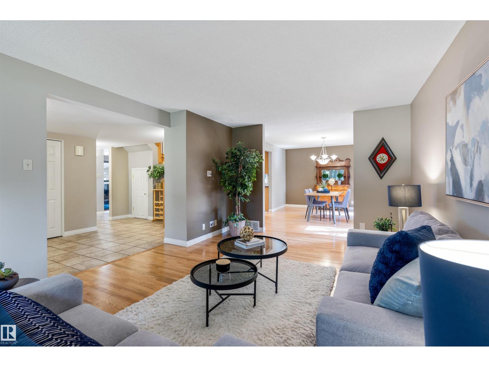 Photo 7 of 81 Langholm Dr, St Albert AB