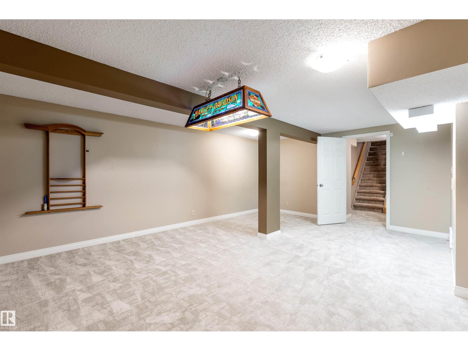Photo 44 of 81 Langholm Dr, St Albert AB