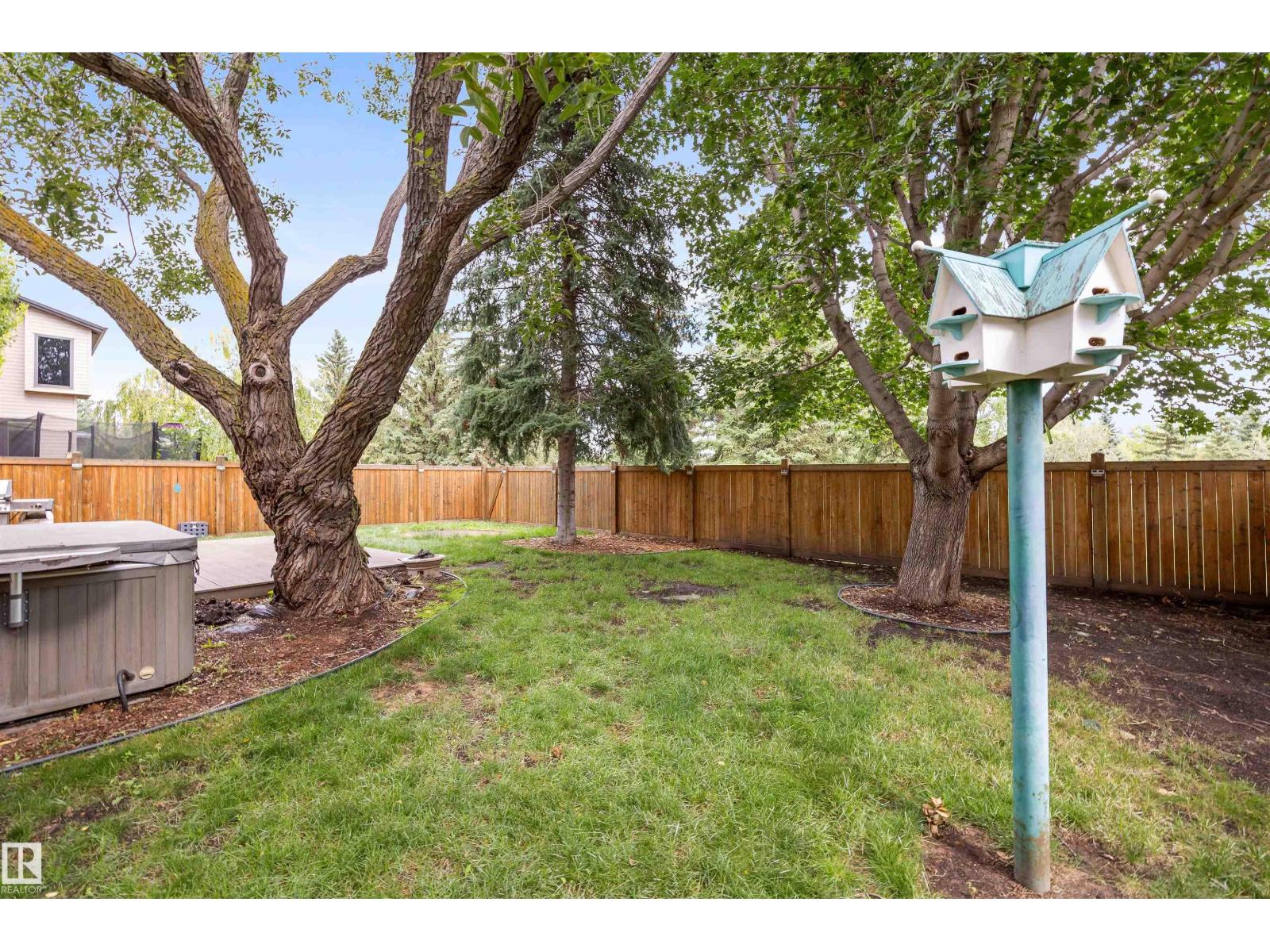 Photo 52 of 81 Langholm Dr, St Albert AB