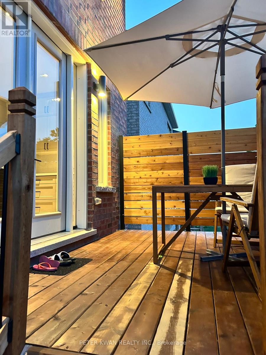 Photo 30 of 61 Strathgreen Lane, Georgina ON