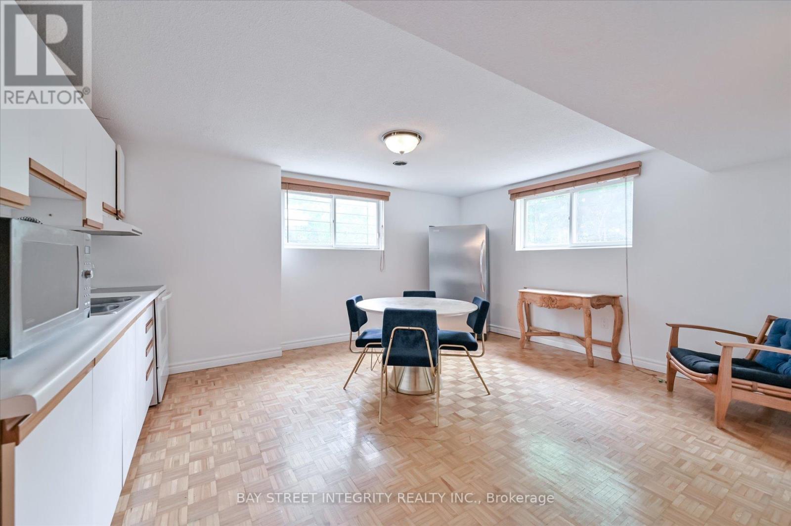 Photo 37 of 197 Garden Avenue, Richmond Hill ON