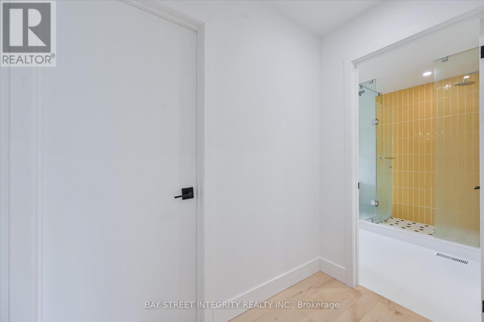 Photo 27 of 197 Garden Avenue, Richmond Hill ON