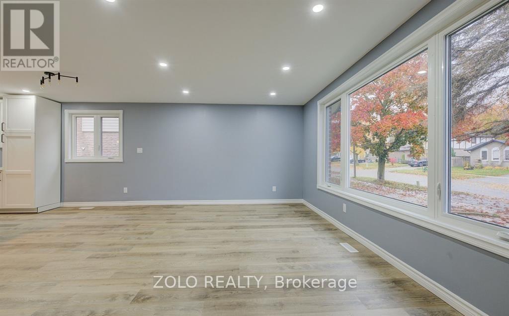Photo 24 of Upper 15 Nathaniel Crescent, Kitchener ON