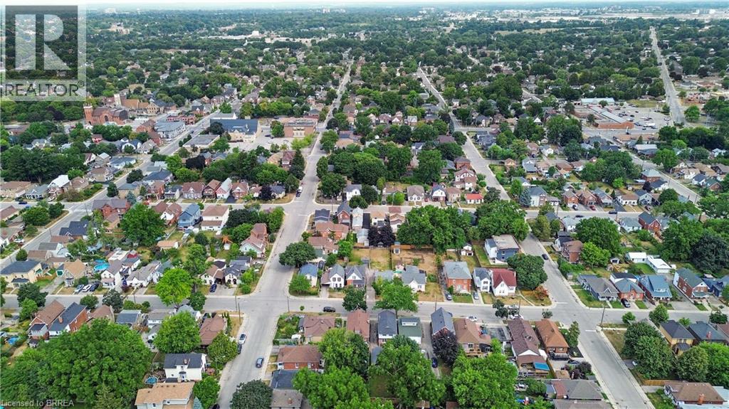 Photo 25 of 86 Arthur Street, Brantford ON