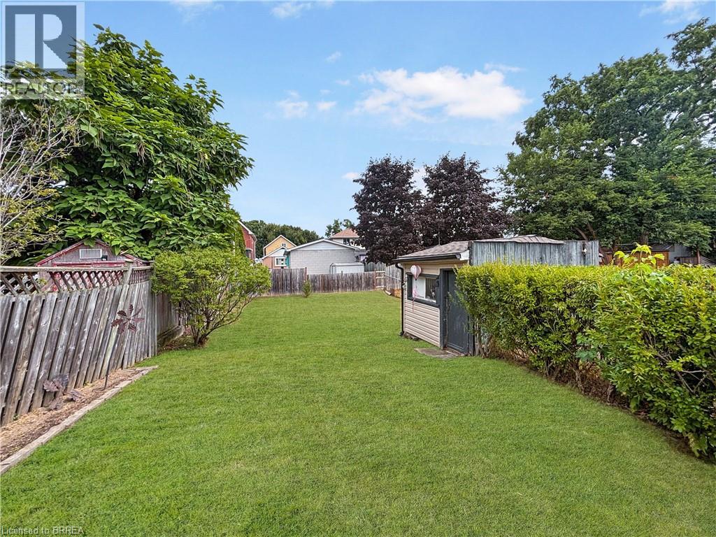Photo 18 of 86 Arthur Street, Brantford ON