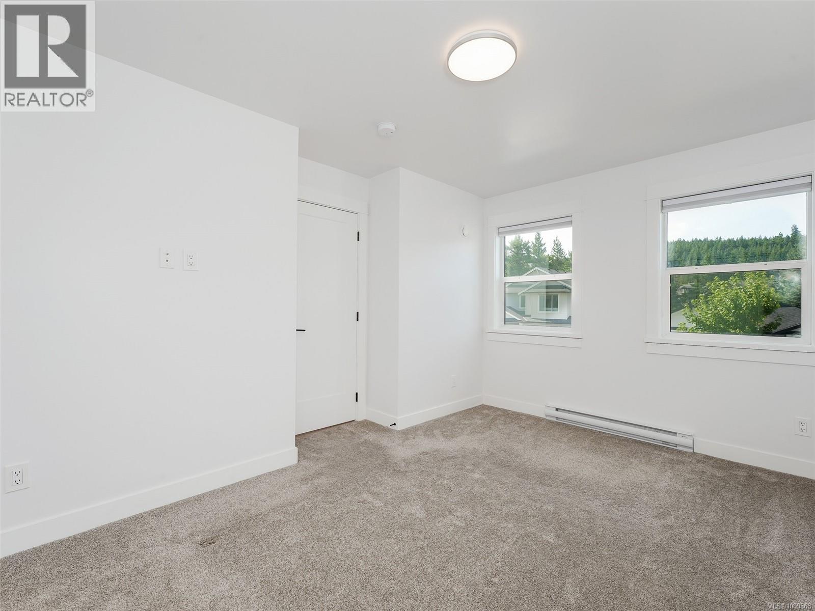 Photo 4 of 936 Blakeon Pl, Langford BC