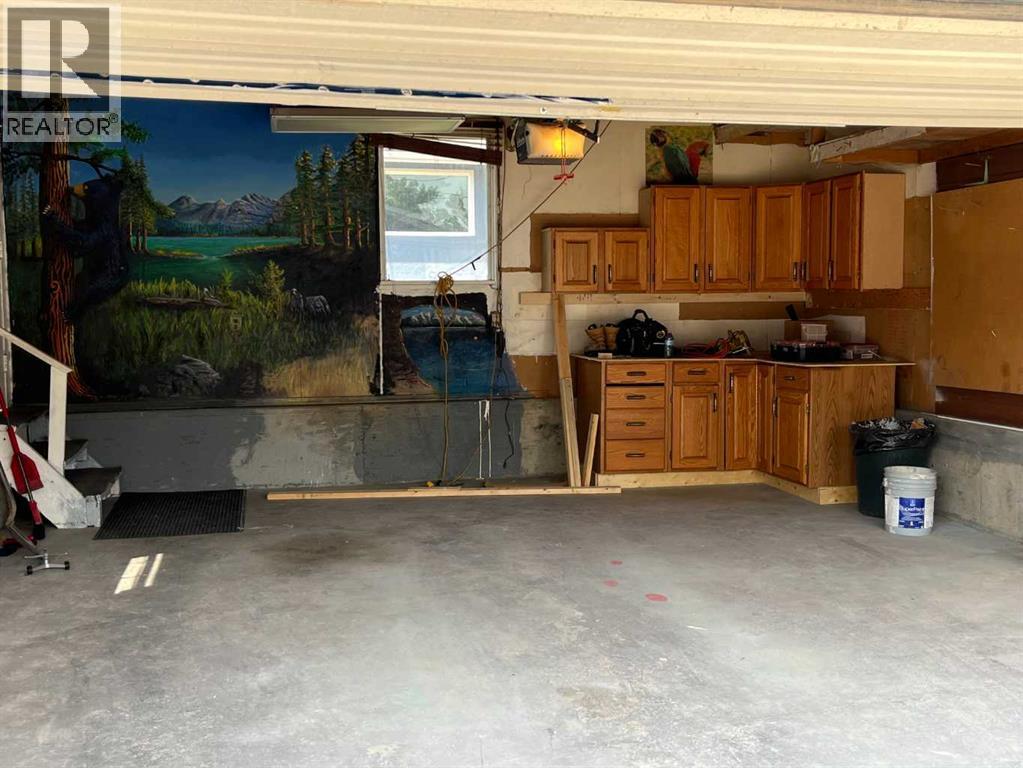Photo 37 of 71 Fyffe Road Se, Calgary AB