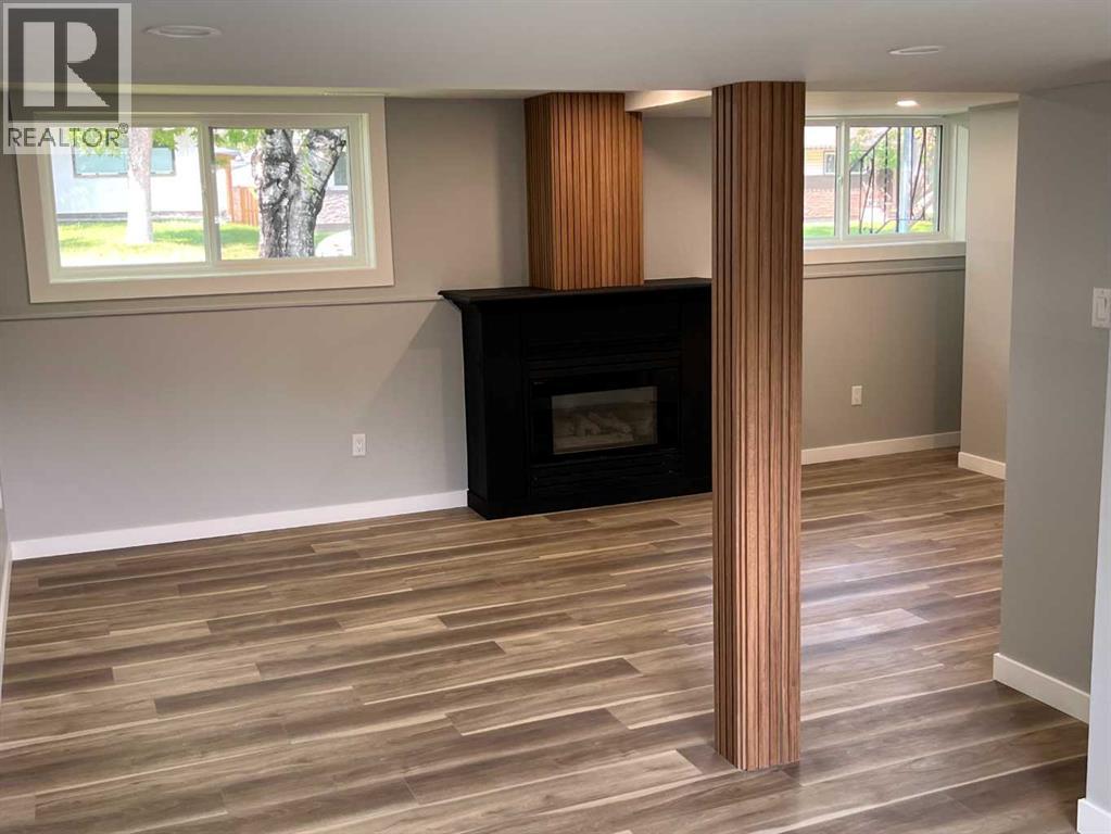 Photo 20 of 71 Fyffe Road Se, Calgary AB