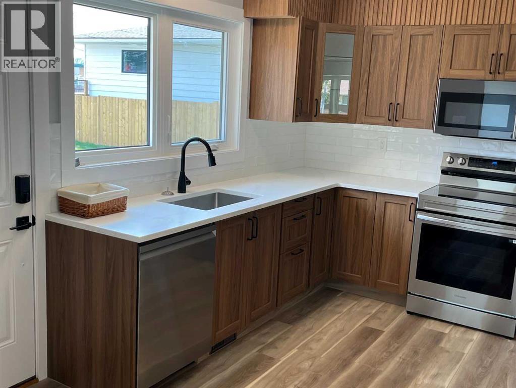 Photo 6 of 71 Fyffe Road Se, Calgary AB