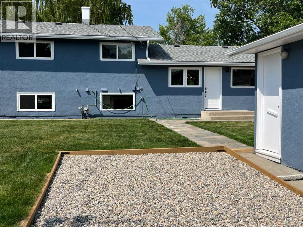Photo 35 of 71 Fyffe Road Se, Calgary AB
