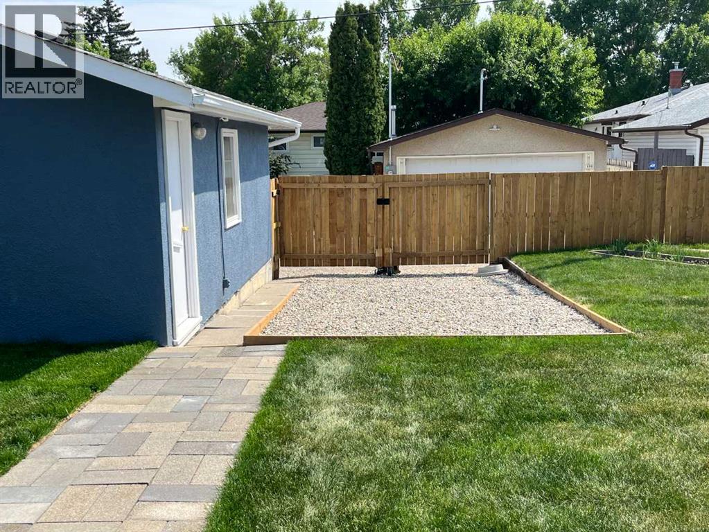 Photo 2 of 71 Fyffe Road Se, Calgary AB