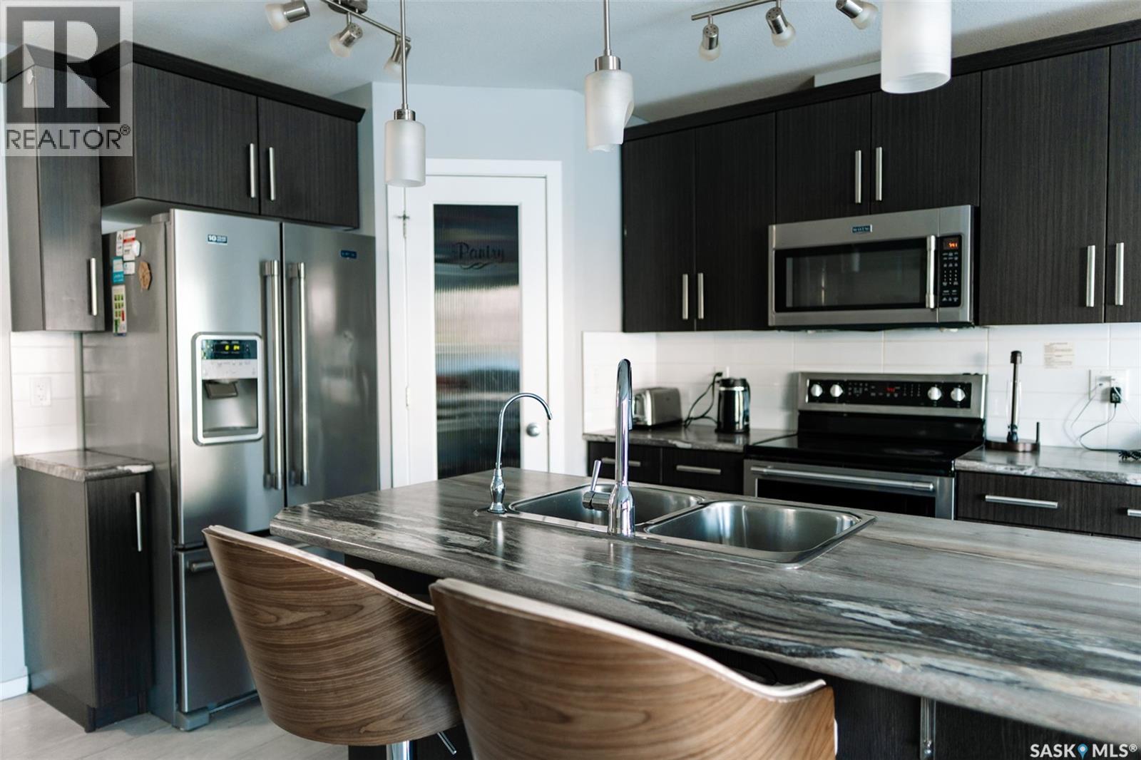 Photo 2 of 3307 Green Sandcherry Street, Regina SK