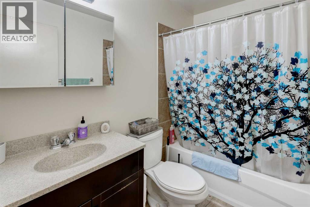 Single Family House for Sale in   Whitnel Court NE Whitehorn Calgary 