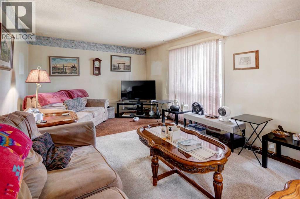 Single Family House for Sale in   Whitnel Court NE Whitehorn Calgary 
