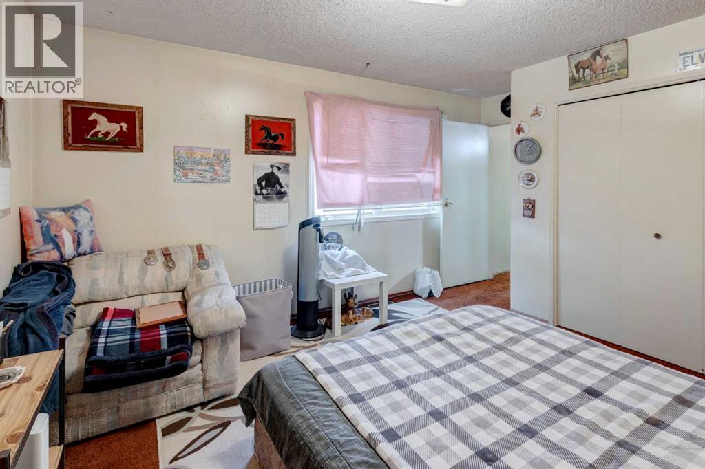 Single Family House for Sale in   Whitnel Court NE Whitehorn Calgary 