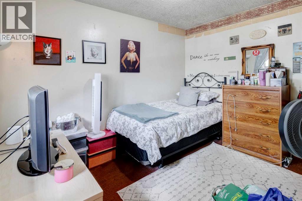 Single Family House for Sale in   Whitnel Court NE Whitehorn Calgary 
