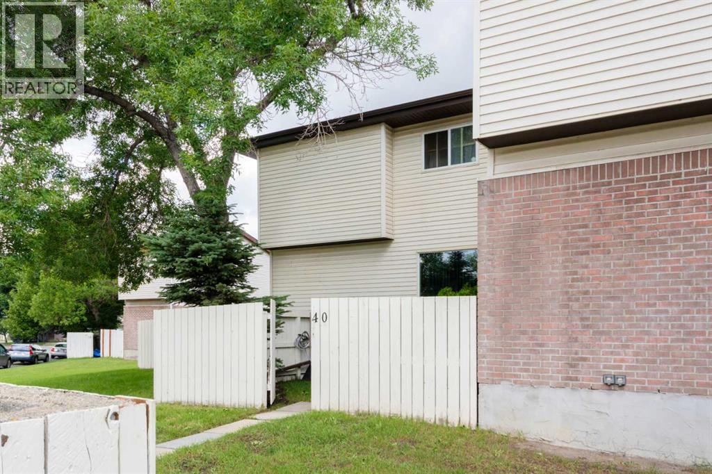 Single Family House for Sale in   Whitnel Court NE Whitehorn Calgary 