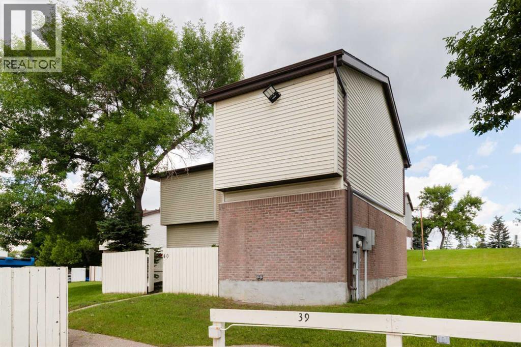 Single Family House for Sale in   Whitnel Court NE Whitehorn Calgary 