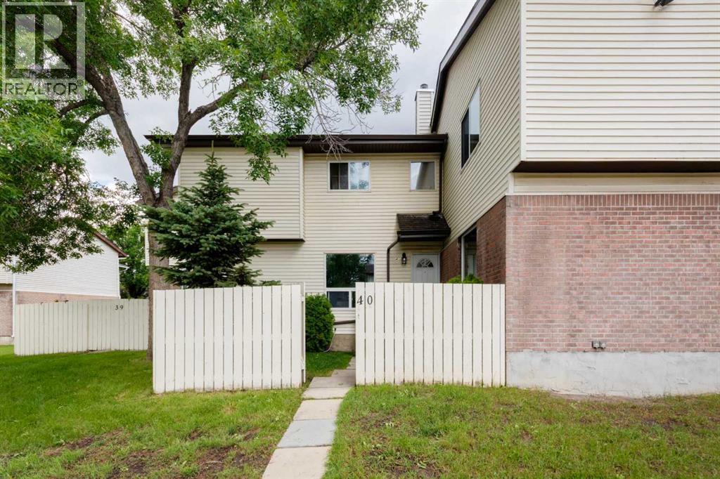 Single Family House for Sale in   Whitnel Court NE Whitehorn Calgary 