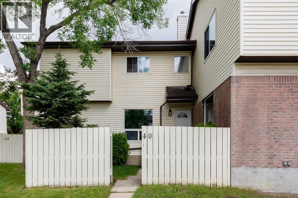 Single Family House for Sale in   Whitnel Court NE Whitehorn Calgary 