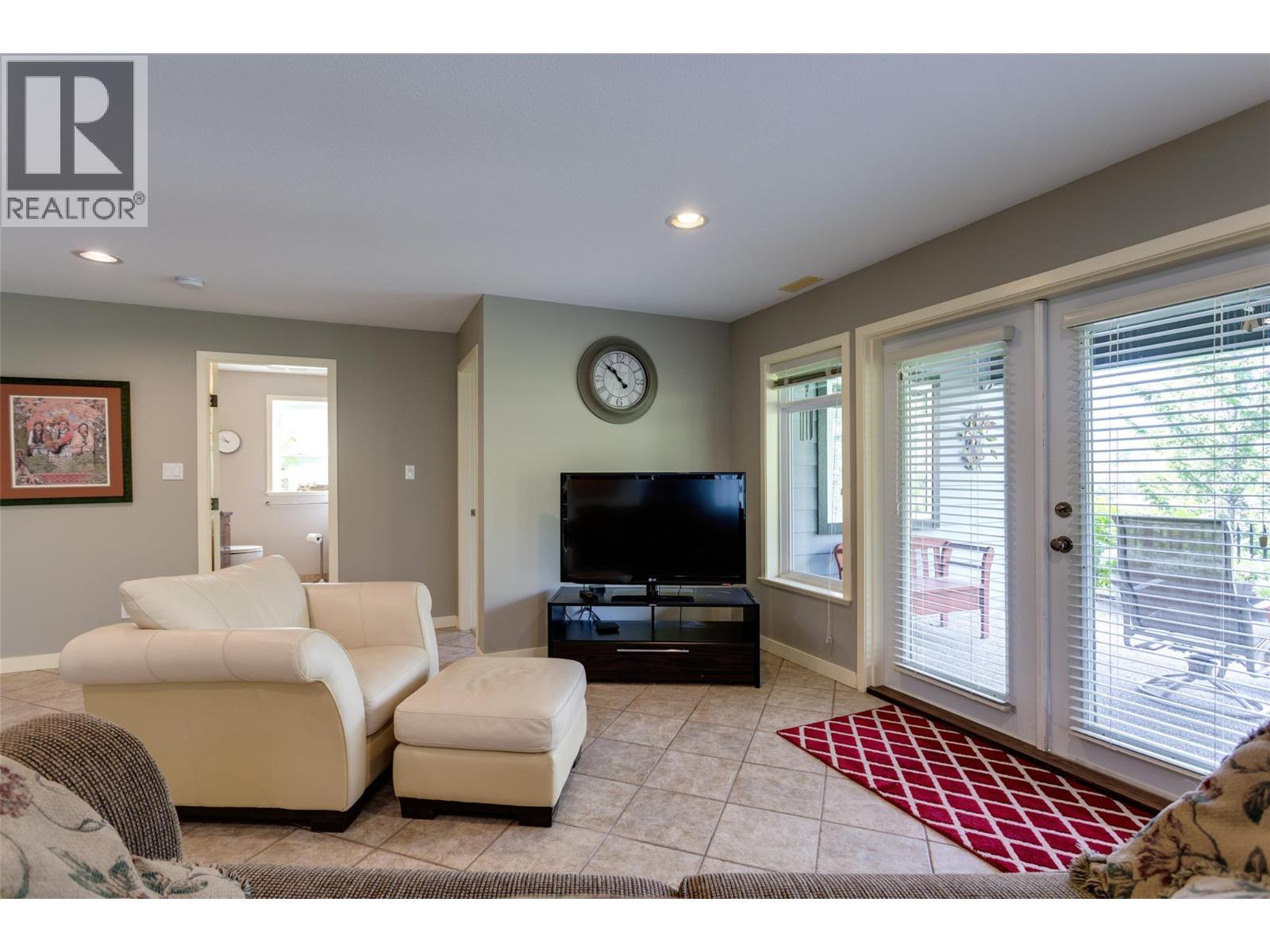  2233 Helgason Drive, West Kelowna