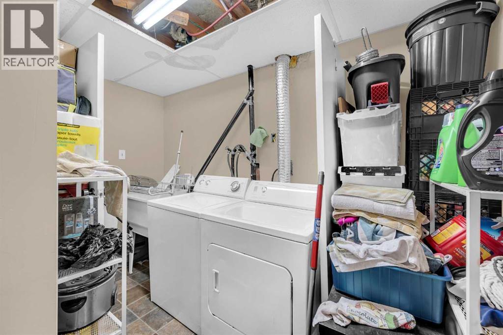 Single Family House Bi-level for Sale in  Fallingworth Place Falconridge Calgary 