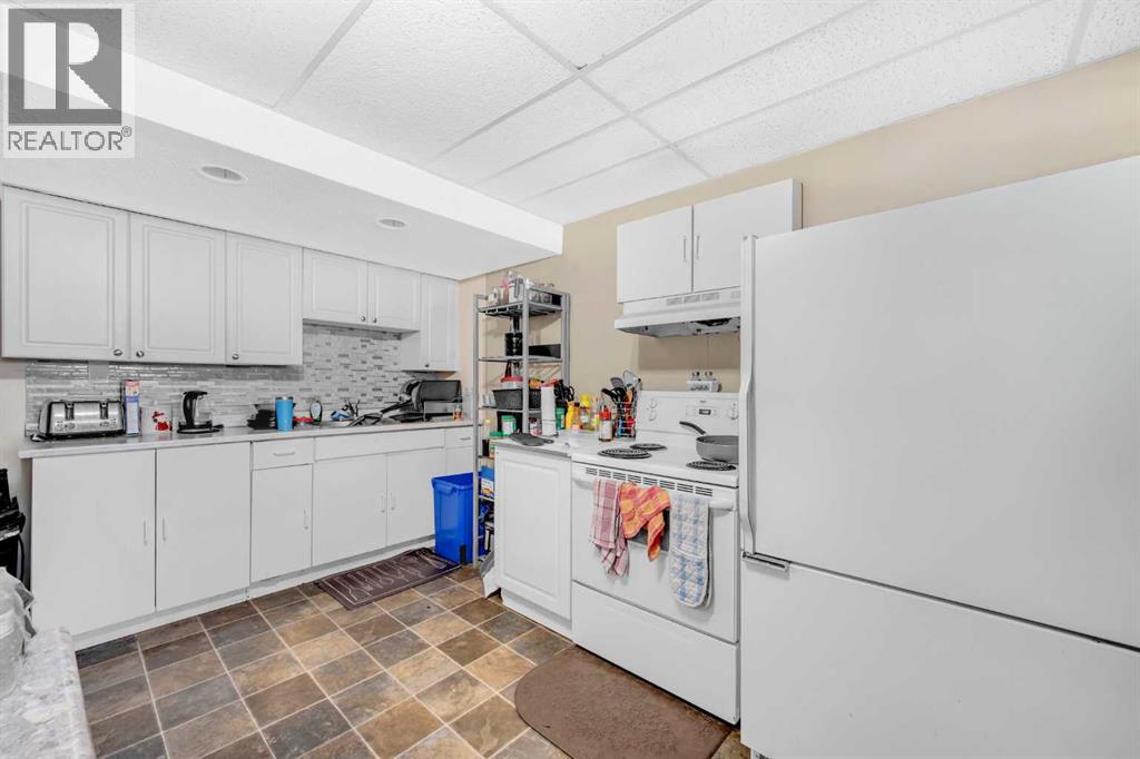 Single Family House Bi-level for Sale in  Fallingworth Place Falconridge Calgary 