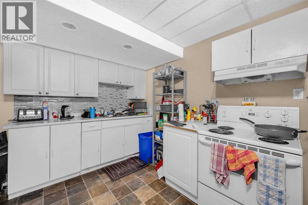 Single Family House Bi-level for Sale in  Fallingworth Place Falconridge Calgary 