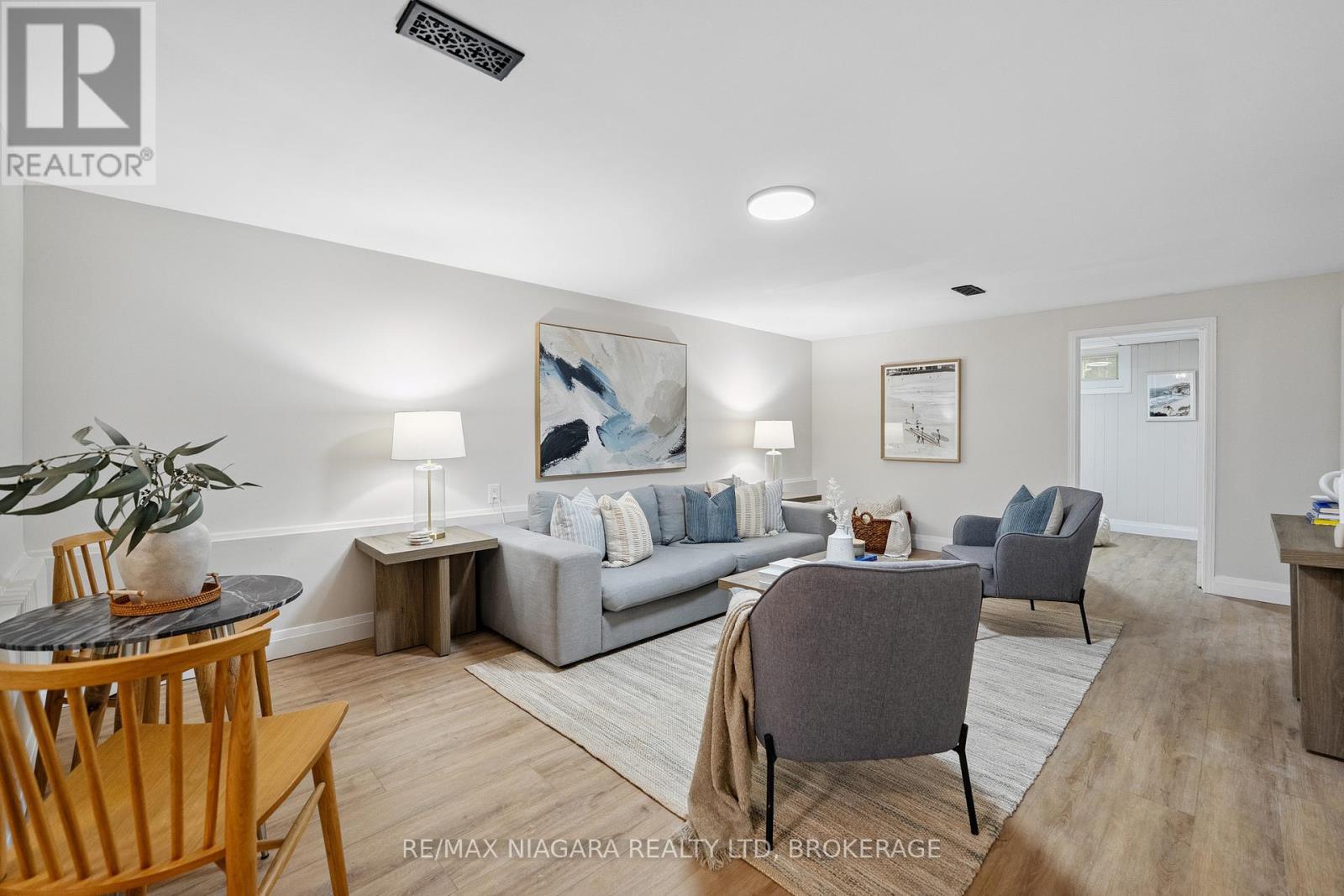 Photo 21 of 21 Brookdale Avenue, St Catharines ON