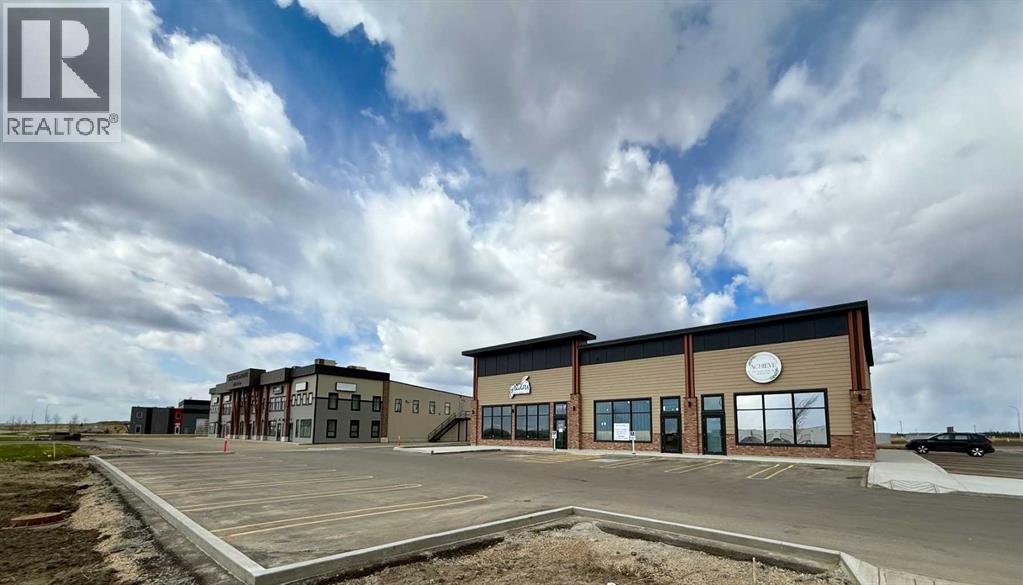 Photo 1 of 102 11702 104 Avenue, Grande Prairie AB