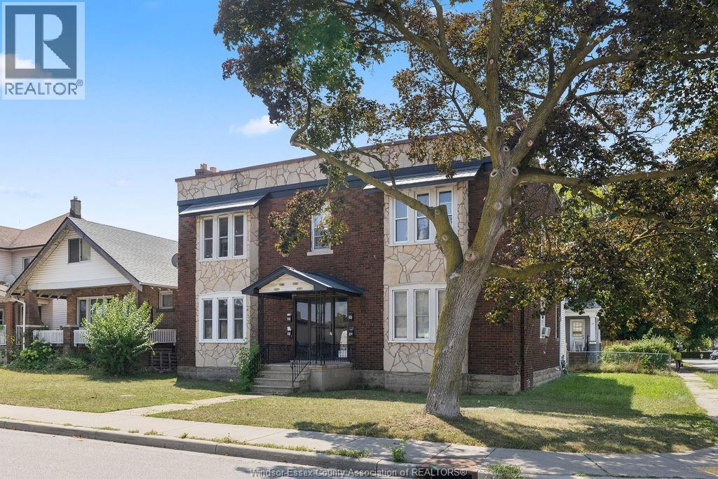 Photo 4 of 1107 Pelissier Street, Windsor ON