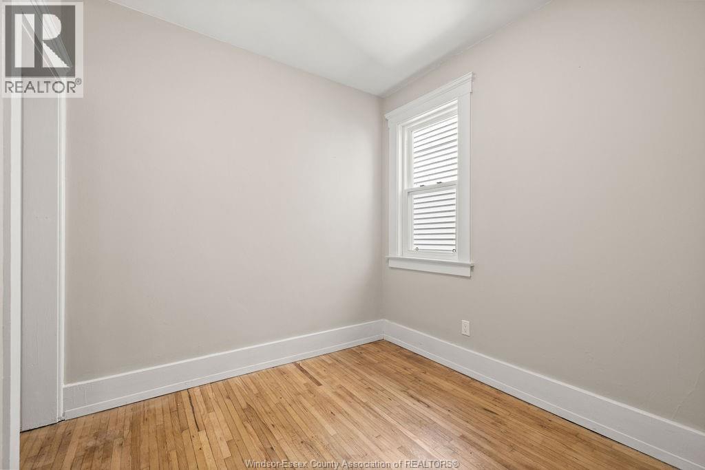 Photo 9 of 1107 Pelissier Street, Windsor ON