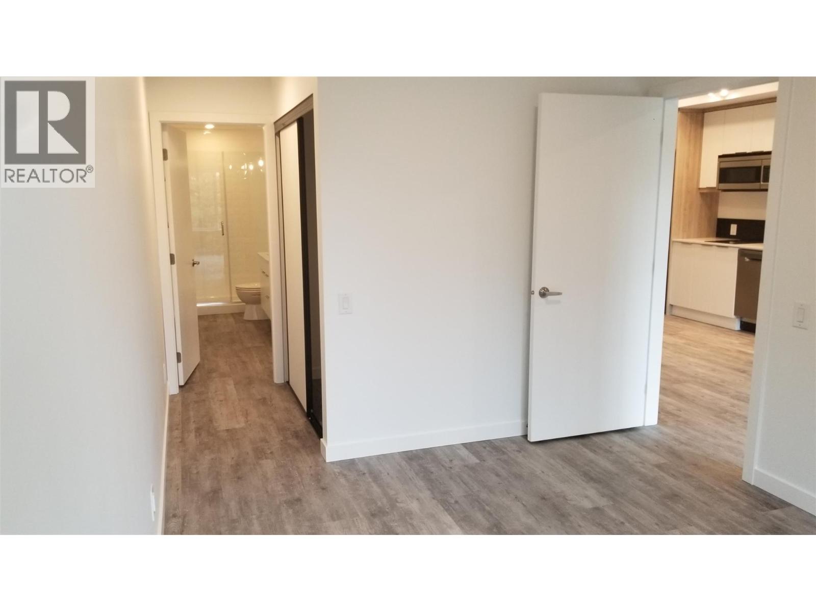 Photo 7 of 1083 Klo Road Unit 305, Kelowna BC