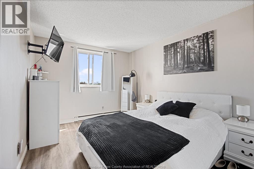 Photo 10 of 120 Pickering Unit 703, Amherstburg ON