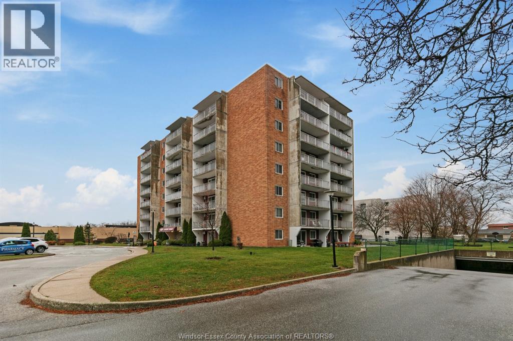 Photo 1 of 120 Pickering Unit 703, Amherstburg ON