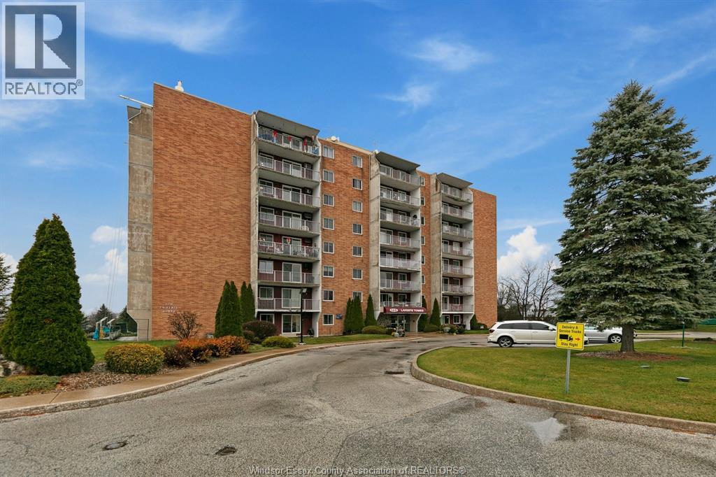 Photo 2 of 120 Pickering Unit 703, Amherstburg ON
