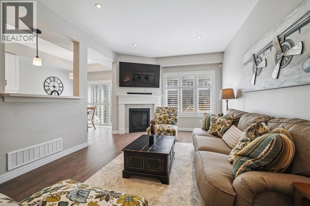 Photo 13 of 81 Beasley Grove, Ancaster ON
