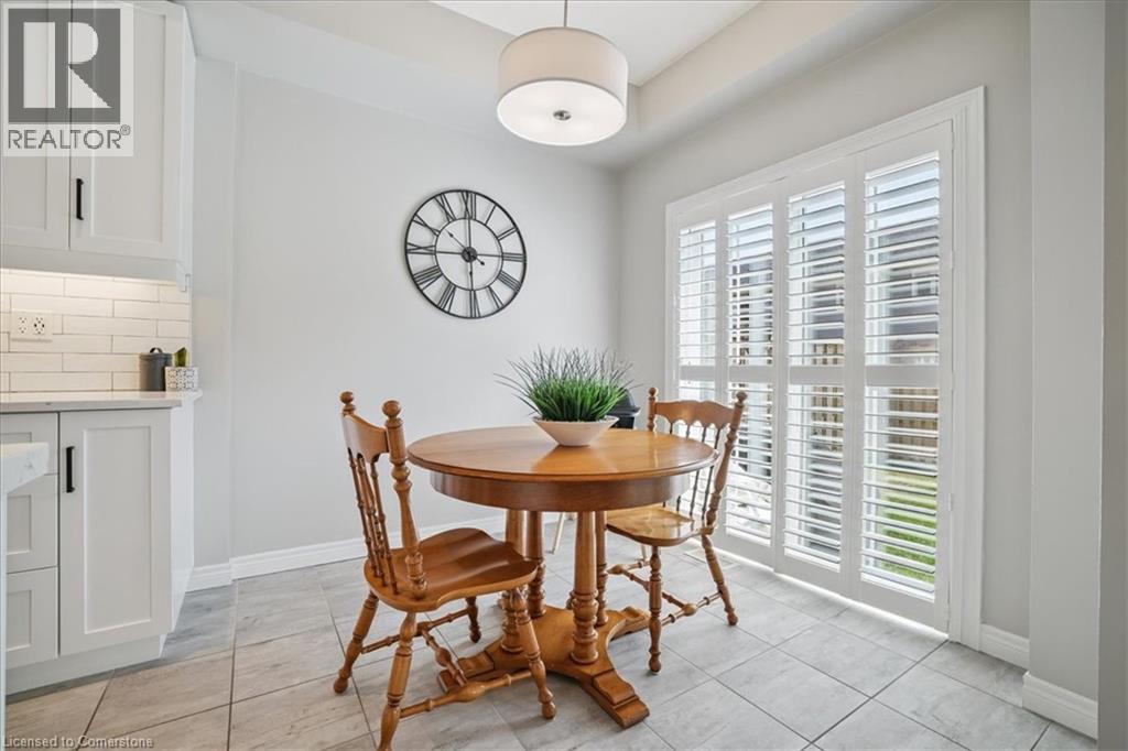 Photo 15 of 81 Beasley Grove, Ancaster ON