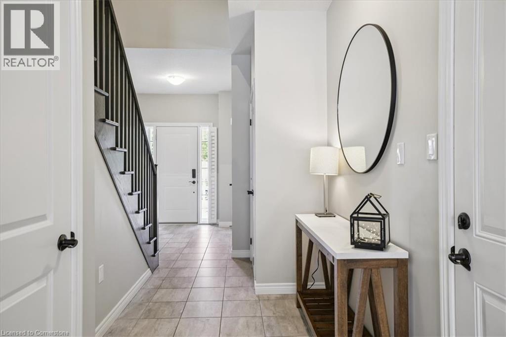 Photo 10 of 81 Beasley Grove, Ancaster ON