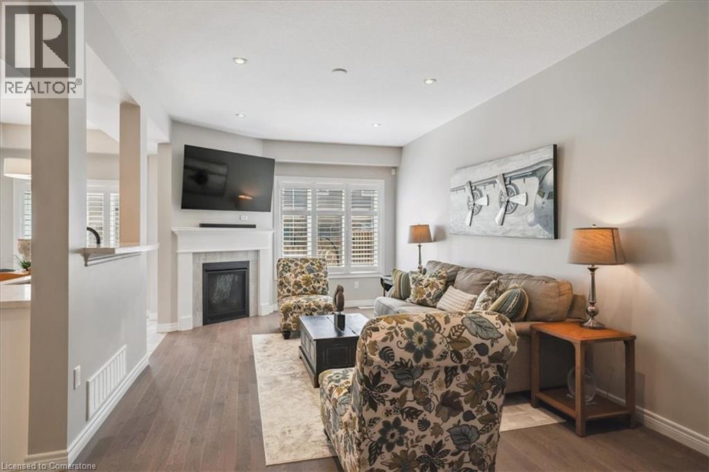 Photo 11 of 81 Beasley Grove, Ancaster ON