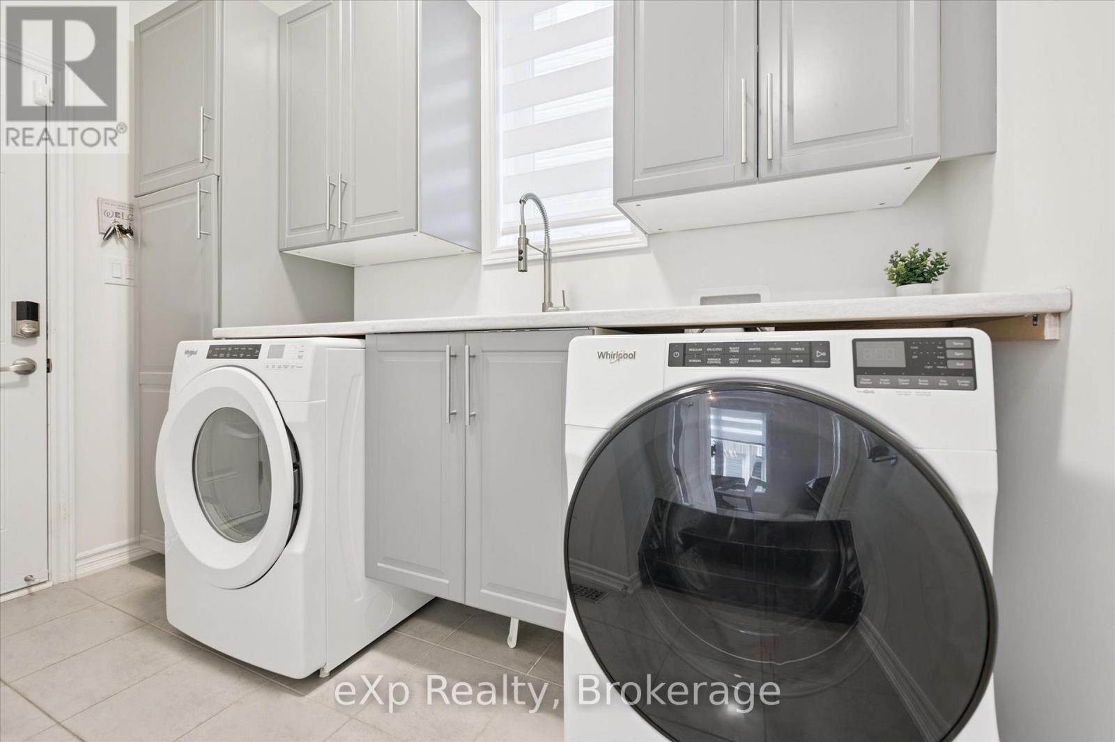 Photo 21 of 50 Elliot Avenue E, Centre Wellington ON